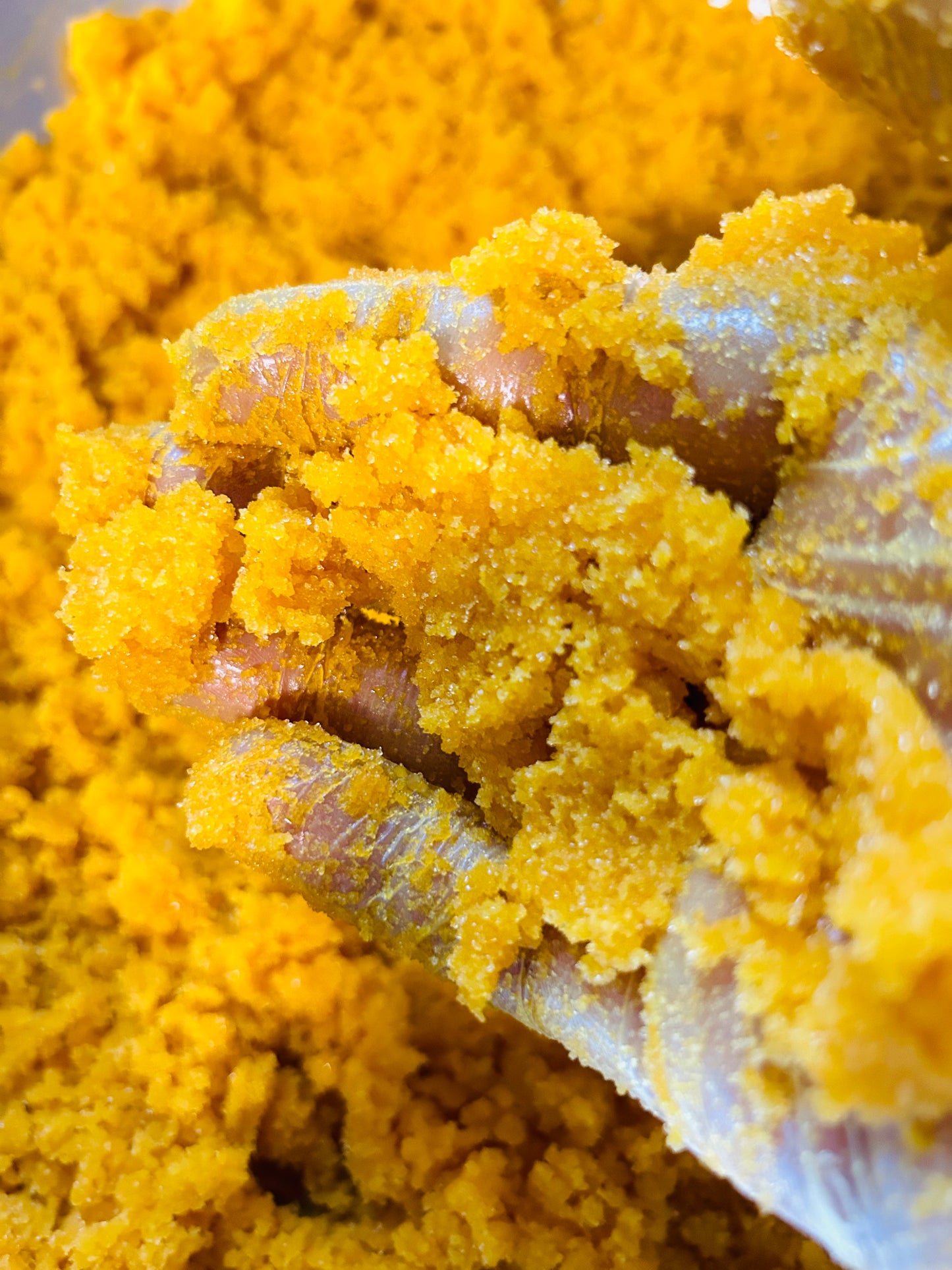 Creamy Turmeric & Ginger Sugar Scrub with Rose Petals